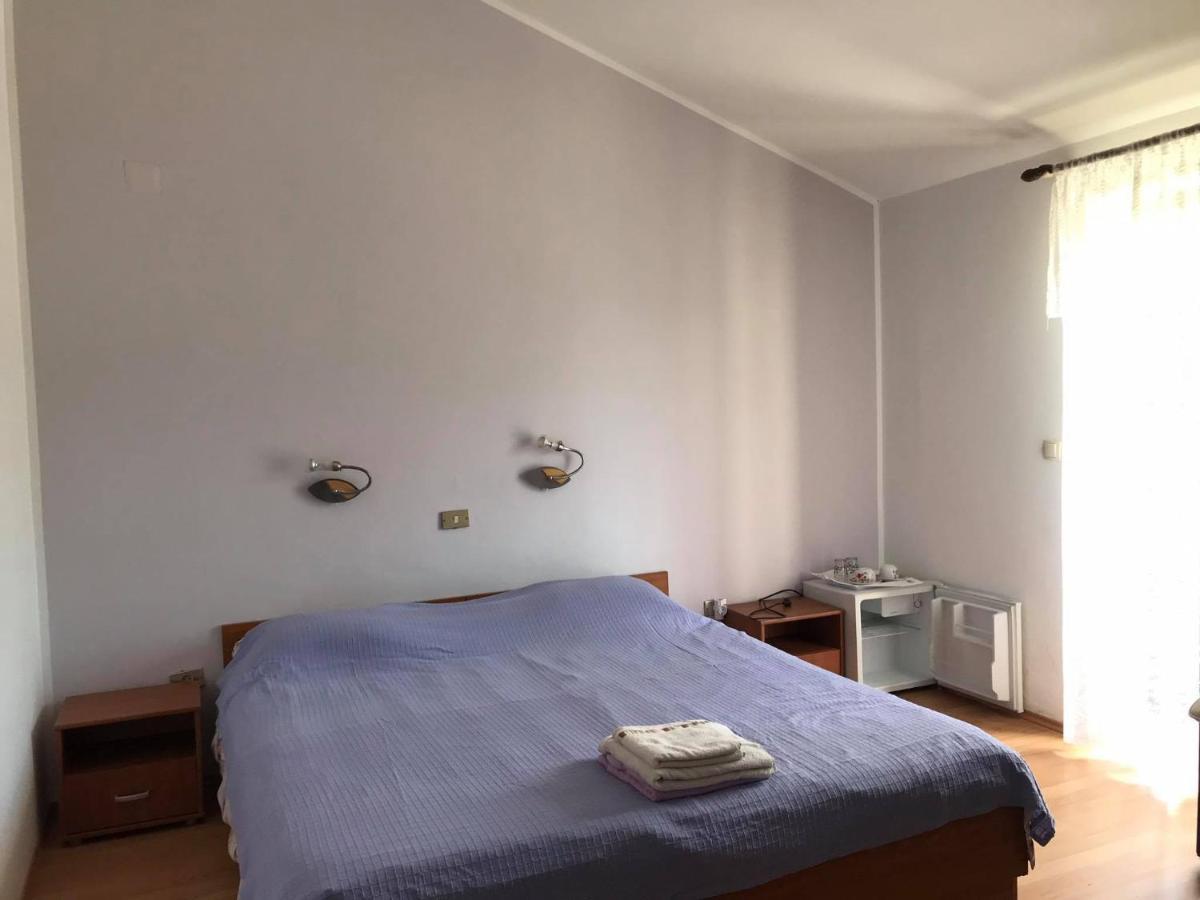 Draga Rooms Njivice Luaran gambar