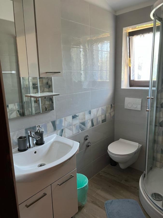 Draga Rooms Njivice Luaran gambar
